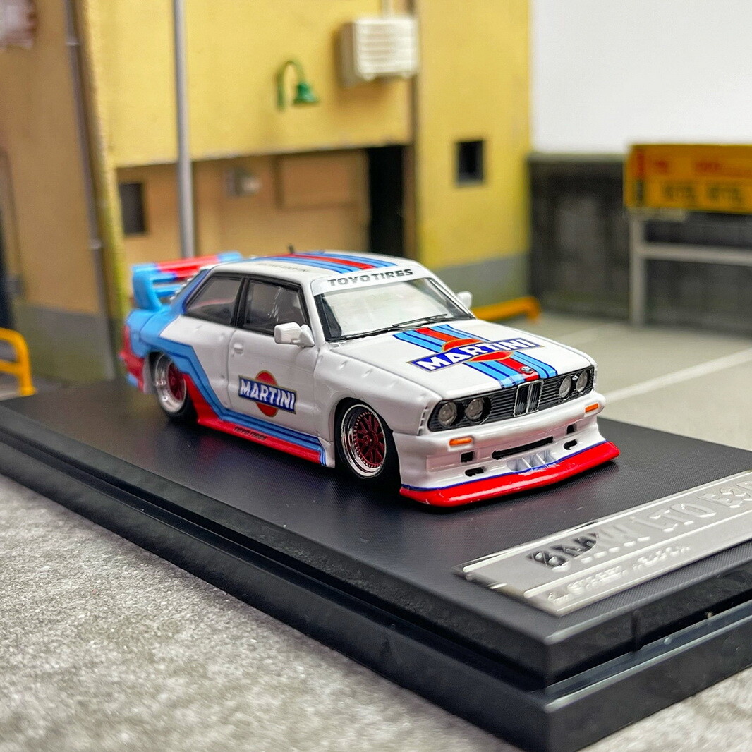 Street Weapon 1/64 Sale BMW M3 E30 LTO White Diecast car