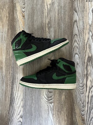 Size 10.5 - Jordan 1 Retro OG High Pine Green 2.0 w/box Green