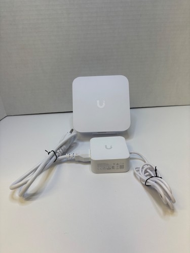 Ubiquiti UniFi Express 7 (10G Cloud Gateway with WiFi 7) UX7 (US Version) - Picture 4 of 7