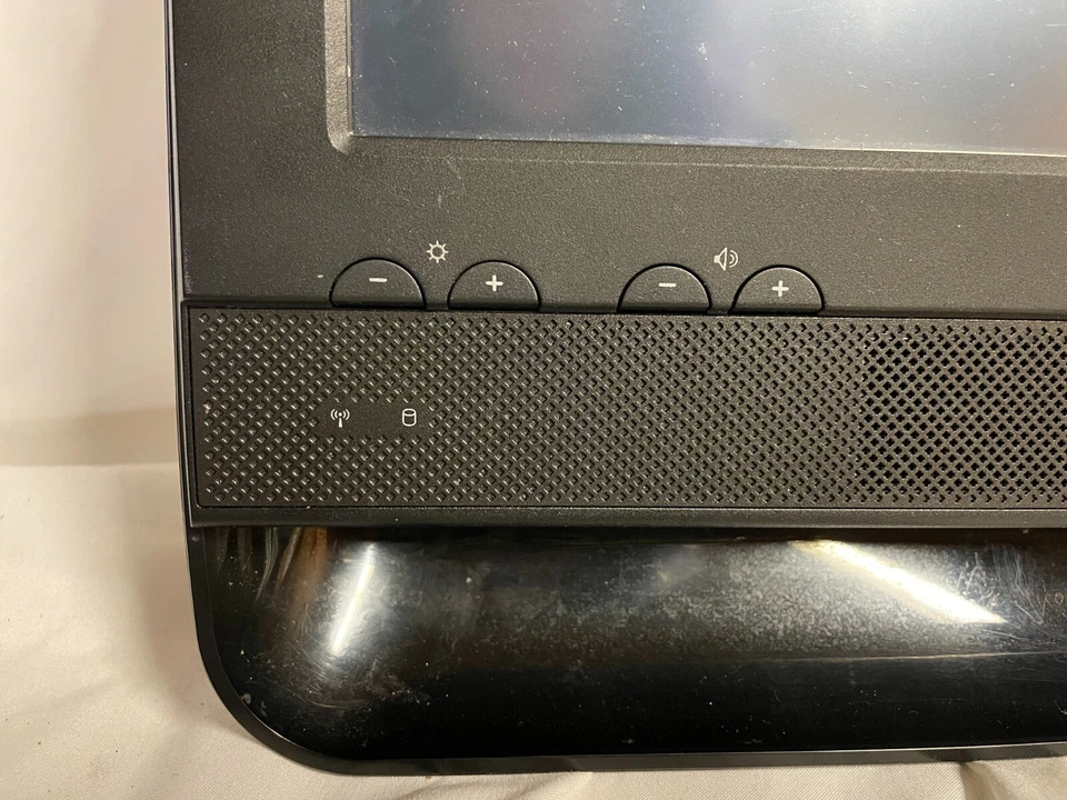 ASUS All-in-one ET1611PUT - 16" Touchscreen UNTESTED; AS IS; NO WIRES - Image 4 of 4