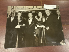 JAMES DEAN EAST OF EDEN RARE CANDID PREMIERE PHOTO w ELIA KAZAN JOHN STEINBECK