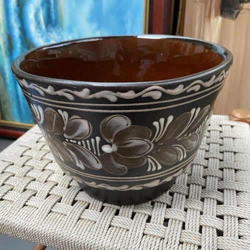 Vintage Hungarian Floral Decor Brown Tone Pottery Planter Plant Pot Signed MHV - Picture 1 of 8