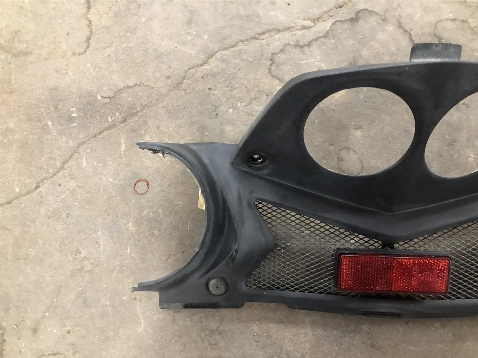 Yamaha RX1 RX10 Warrior Mountain 03 04 05 2003 2004 2005 panel Taillight Cover - Image 2 of 3