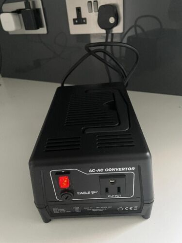 EAGLE AC-AC  213V TO US 110V 300W VOLTAGE CONVERTOR MODEL P006B - Picture 1 of 5
