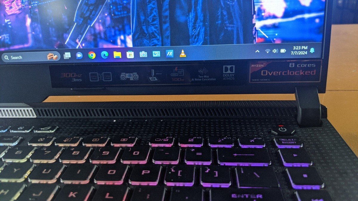 Asus Strix 4K/VR 300Hz 8-Core Ryzen 9 Gaming Laptop RX 6800m