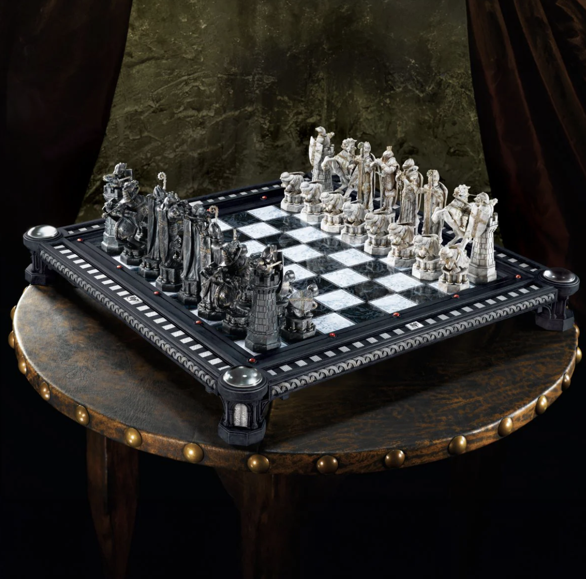 Harry Potter Chess the Final Challenge Chess Set Warner Bros