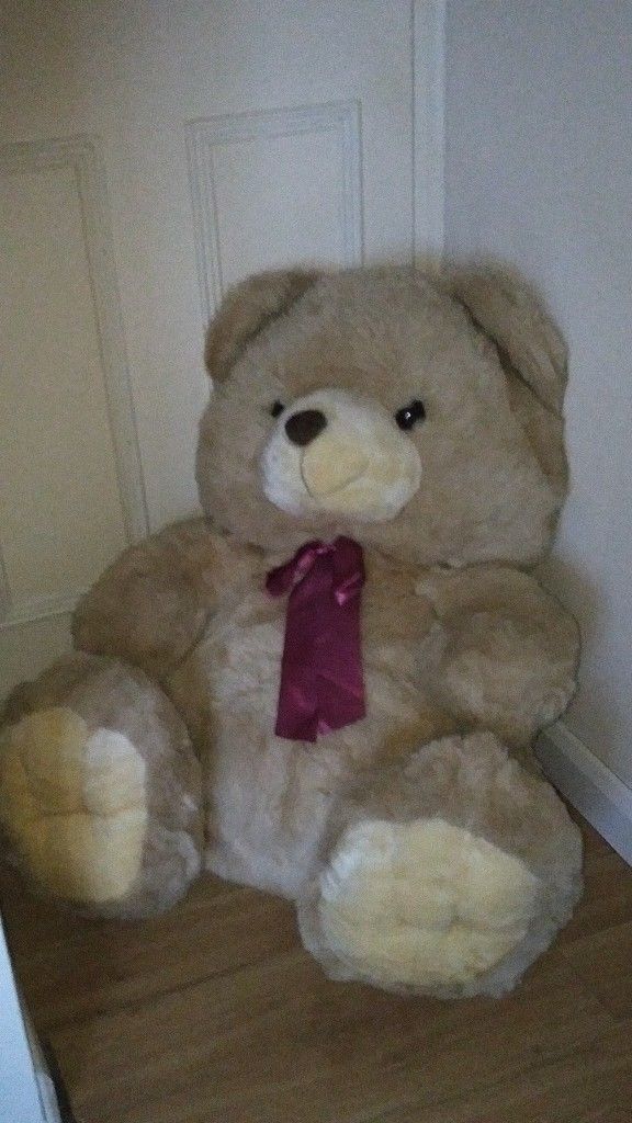 Extra large Clinton teddy bear Extra large Clinton teddy bear