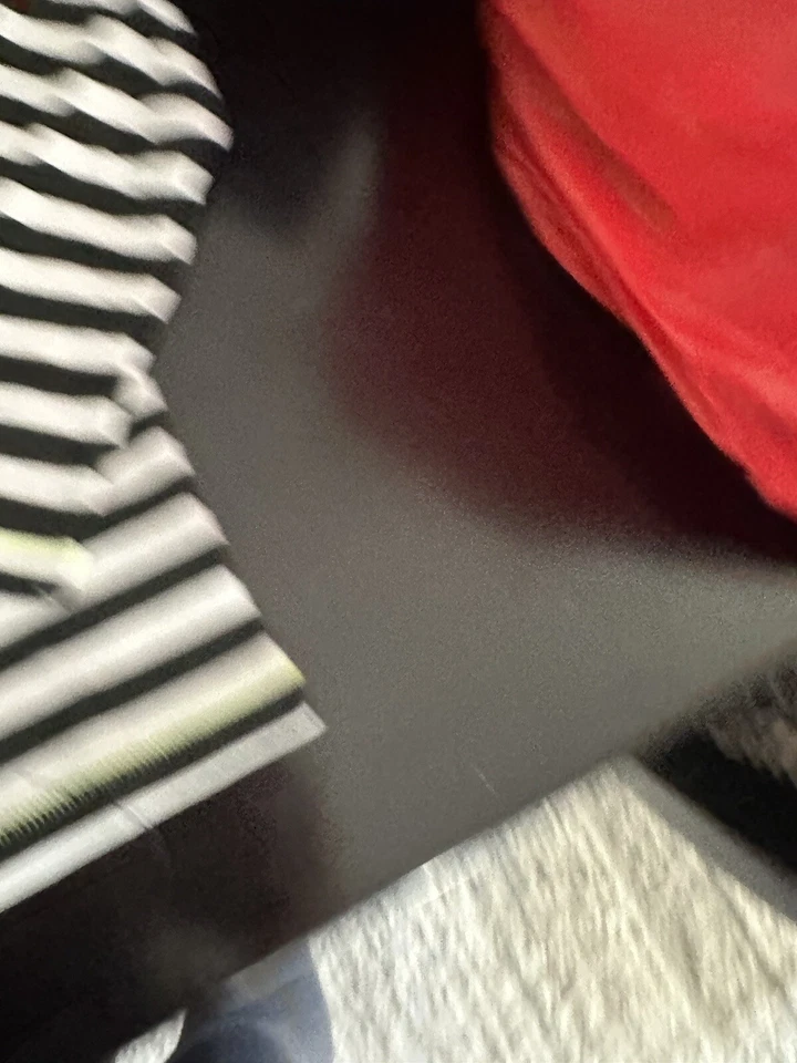 Camiseta Rockets of Awesome Boys Easy Rayas Blanco y Negro Talla 8 Acento Verde Neón Foto 4 de 4