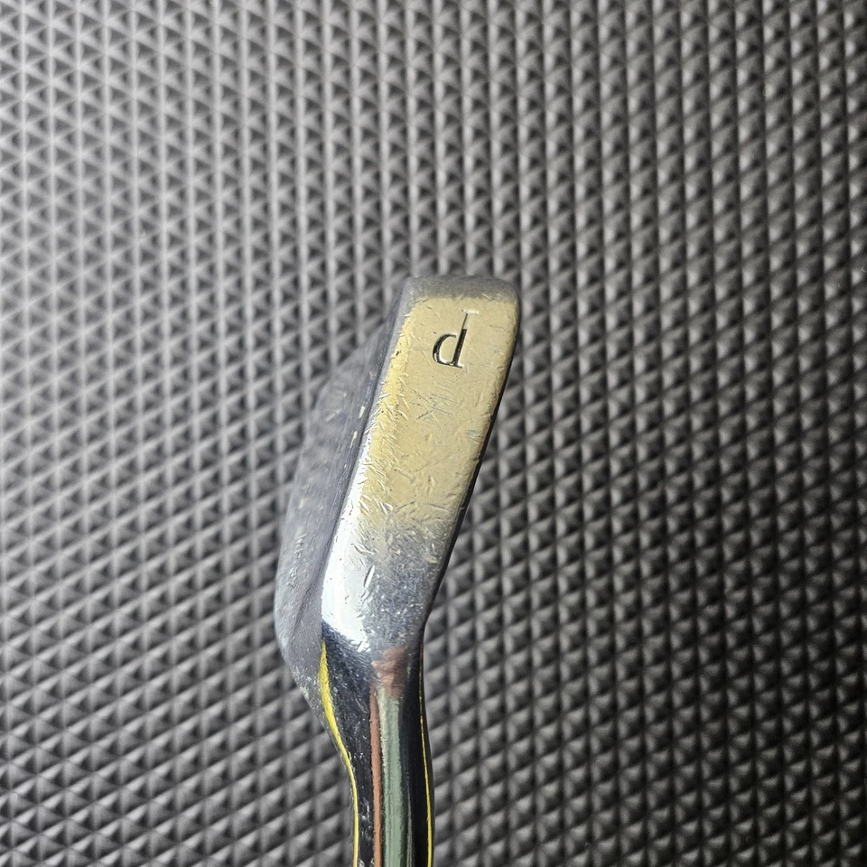 Mizuno MP-37 GF Forged Pitching Wedge RH R Flex Steel Shaft PW Approx 36" - Image 2 of 4