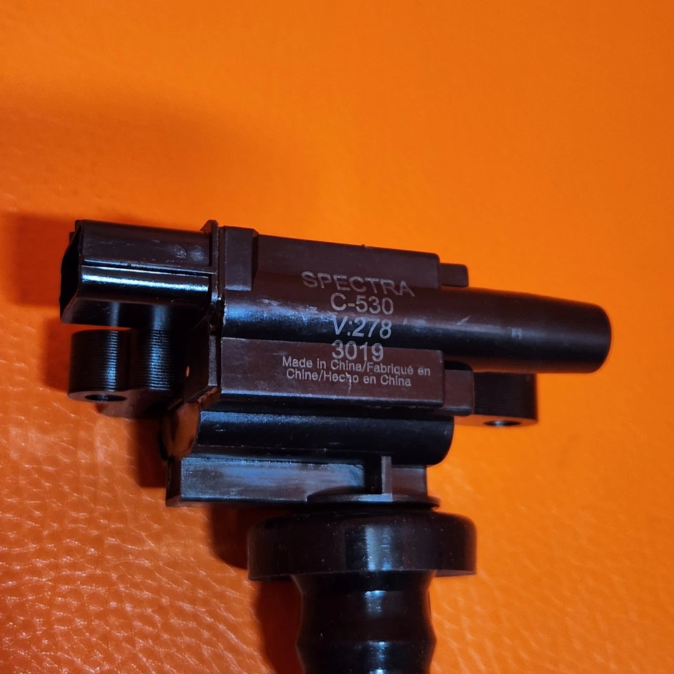 Bobina de ignição Spectra Premium C-530 para carros e caminhões Mitsubishi selecionados MD362907 - Imagem 2 de 4