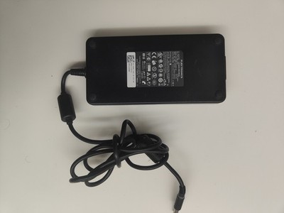 ALIENWARE M15 R5 R6 R7 M17 R2 R3 R5 M18x R2 R3 LADEGERÄT PA-9E 240W J938H AA15