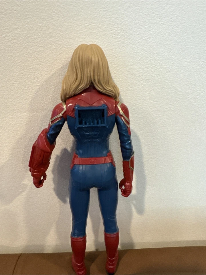 Figura de acción Avengers Titan Hero Series Power FX Capitana Marvel, A-8 Foto 2 de 4