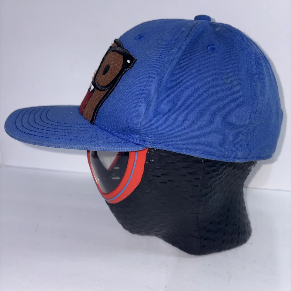 DOMO Sombrero Monstruo “I Love Nerds” Azul Gorra Ajustada Anime Japonés Mascota Talla: M/L Foto 2 de 4