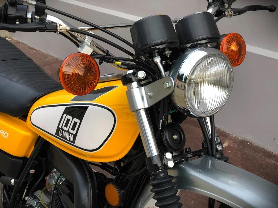 Head Lamp Front Light For Yamaha DT100 DT125 DT175 DT250 DT400 DT MX ENDURO - Image 4 of 4