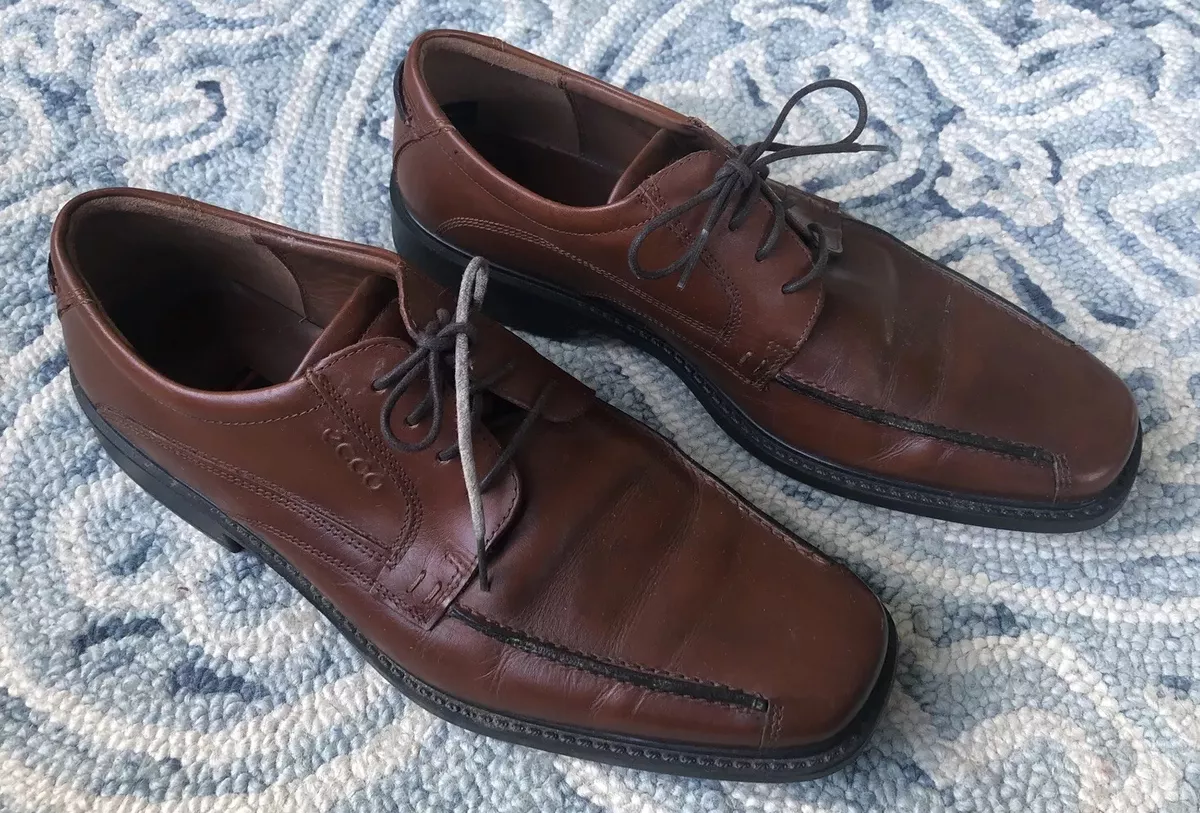 Ecco shoe sales laces brown