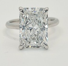 5.00 Carat E VS1 Platinum Radiant Cut Lab Grown Diamond Ring IGI Certified