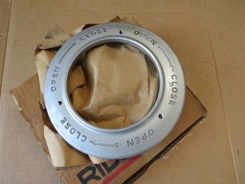 NEW Ridgid PIPE THREADING MACHINE 43480 Backplate, Centering chuck ridgid 400 - Picture 2 of 3