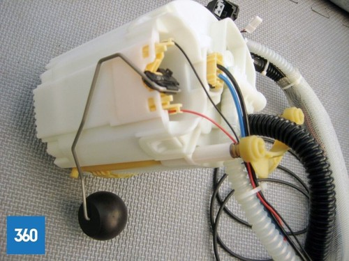 Genuine Ferrari 488 Pista GTB Spider Complete Fuel Pump 305832 - Picture 4 of 5