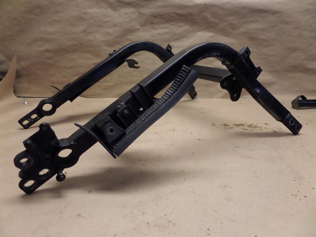 1986 KAWASAKI NINJA ZX 1000 R FRONT SUBFRAME SECTION CRADLE