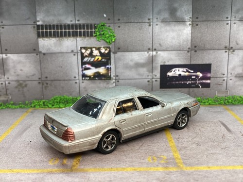 2004 Mercury Marauder Rusty Weathered Custom Greenlight 1/64 Diecast Barn Find - Picture 4 of 15