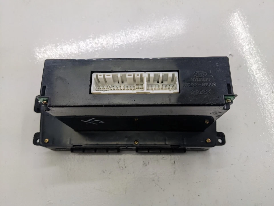 HYUNDAI TERRACAN 2004 2.9 CRDI HEATER CONTROL PANEL 972XX-H1600 - Image 3 of 4