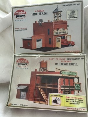 MODELL POWER SPUR N (1511 & 1512) FEUERWEHRHAUS & EISENBAHN HOTEL VERPACKT - VERSIEGELT