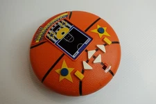 GLOBETROTTER  BASKETBALL Vintage Electronic Handheld Tabletop  Video  game  R2
