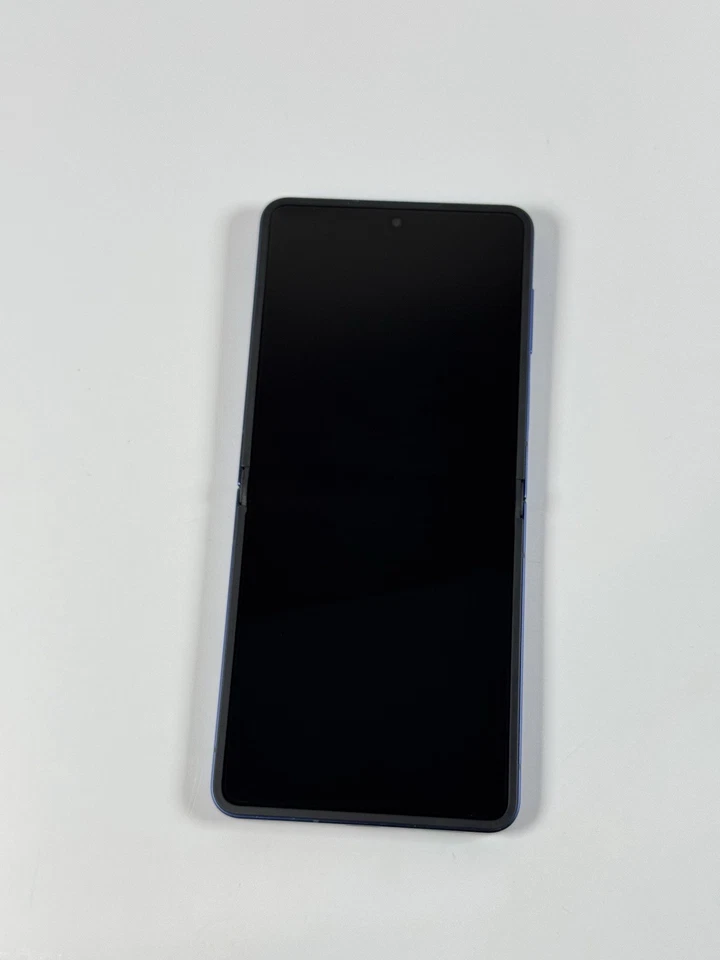 Samsung Galaxy Z Flip 7 256 GB azul (espectro bloqueado) - Excelente, IMEI limpio Foto 4 de 4
