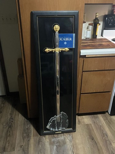 Rare 1988 Franklin Mint King Arthurs Excalibur Sword W/ Certificate Authenticity