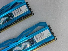 Apacer 2 x 8GB DDR3 2400 Desktop DIMM RAM Thunderbird XMP PC3-19200 240pin