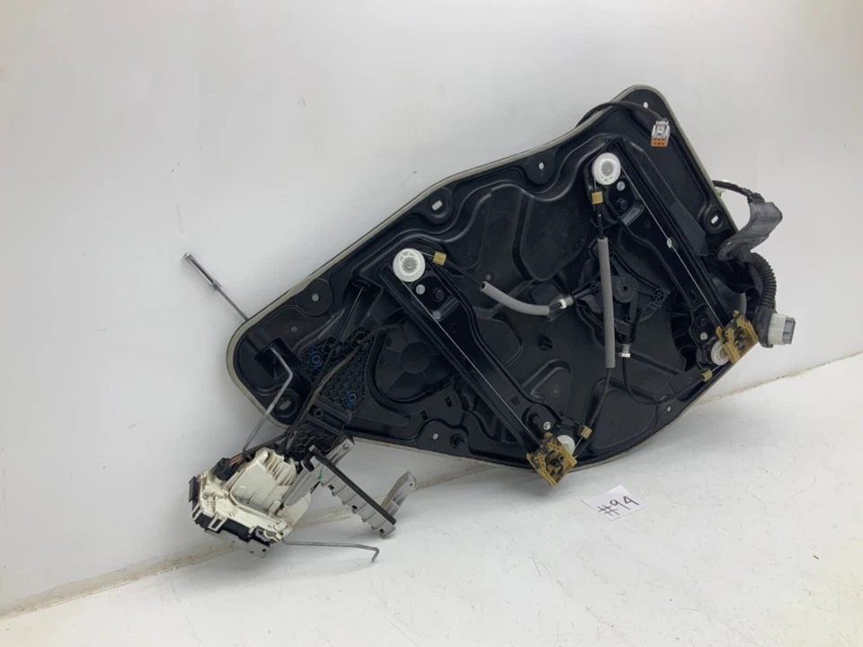 2011 2012 2013 2014 - 2022 DODGE DURANGO REAR PASSENGER SIDE DOOR INTERNALS OEM Foto 2 de 4