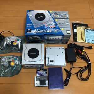 used nintendo gamecube with gameboy player used nintendo gamecube with gameboy player