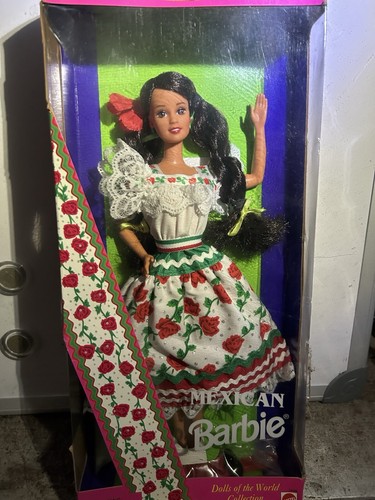 PRÉ-VENDA Boneca Barbie Collector DOTW Mexican - Mattel | Doll Collector