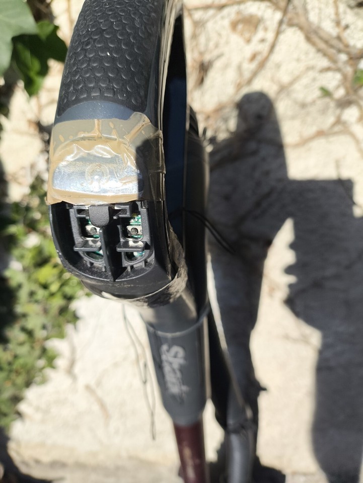 Shark Cordless Upright Vacuum Cleaner IC160UK 26 with Battery eBay