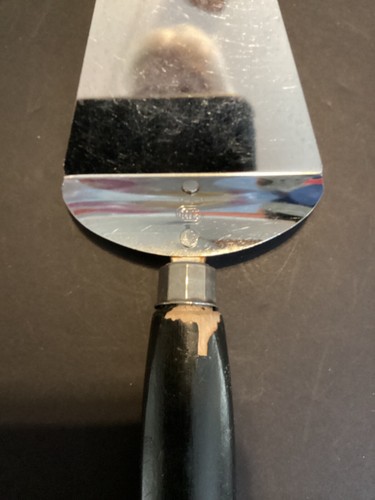 EKCO Chromium Plated Keyhole Slotted Spoon - Wood Handle & Pie Server. USA - Picture 12 of 20
