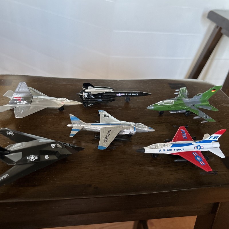 Lot of 6 Vintage Dyna Flites Zee Fighter Jets Diecast A223/Stealth/A210/Harrier
