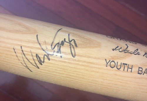 BECKETT WADE BOGGS SIGNED Youth Signed BASEBALL Bat Jsa Coa - Picture 5 of 10