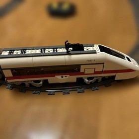 LEGO 7897 Passenger Train City Trains 2006 New Sealed