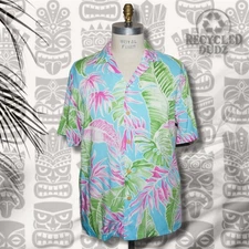 Paradise Found Men's Medium Cabana Palms Pattern Hawaiian Shirt Pink Green Leave