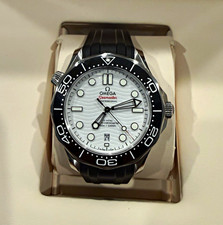 OMEGA Seamaster Pro 300M 41mm White Wave Dial Black Bezel Rubber Box Papers