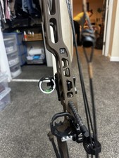 LOADED2026 Mathews Arc 34  fully loaded Compound Bow  Right Hand 45# To 80#