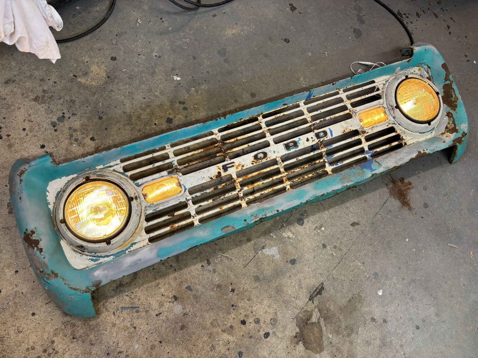 1966-1977 FORD BRONCO LIGHTED GRILLE GARAGE WALL ART