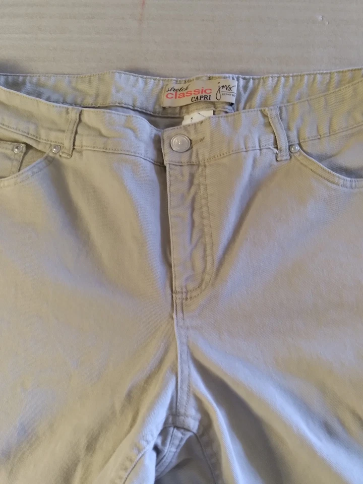 Pantalones de mezclilla Just My Size JMS elásticos clásicos capri tostados para mujer 18 W batidos con leche Foto 3 de 4