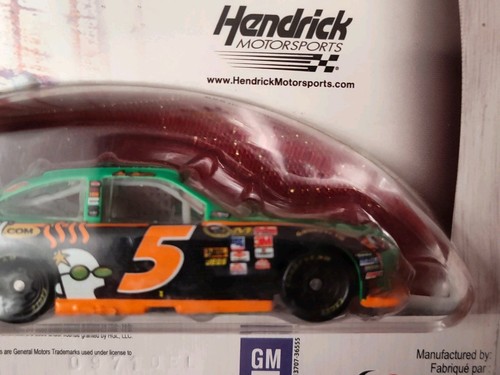 🔥Winners Circle Mark Martin #5 Go Daddy NASCAR 2010 Chevy Impala 1:64🔥 - Picture 8 of 11