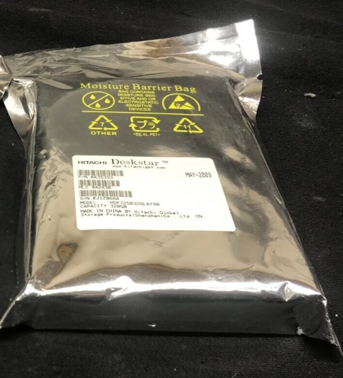 Hitachi Deskstar 0A35393 320GB HDD 3.5" 8 MB Cache 7200 RPM ATA/133 - NEW - Image 2 of 4