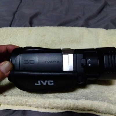 【H63】JVC　GS-TD1-B　3Dカメラ　ビデオカメラ　本体 3Dハイビジョンムービー“Everio（エブリオ）”「GS-TD1」を発売