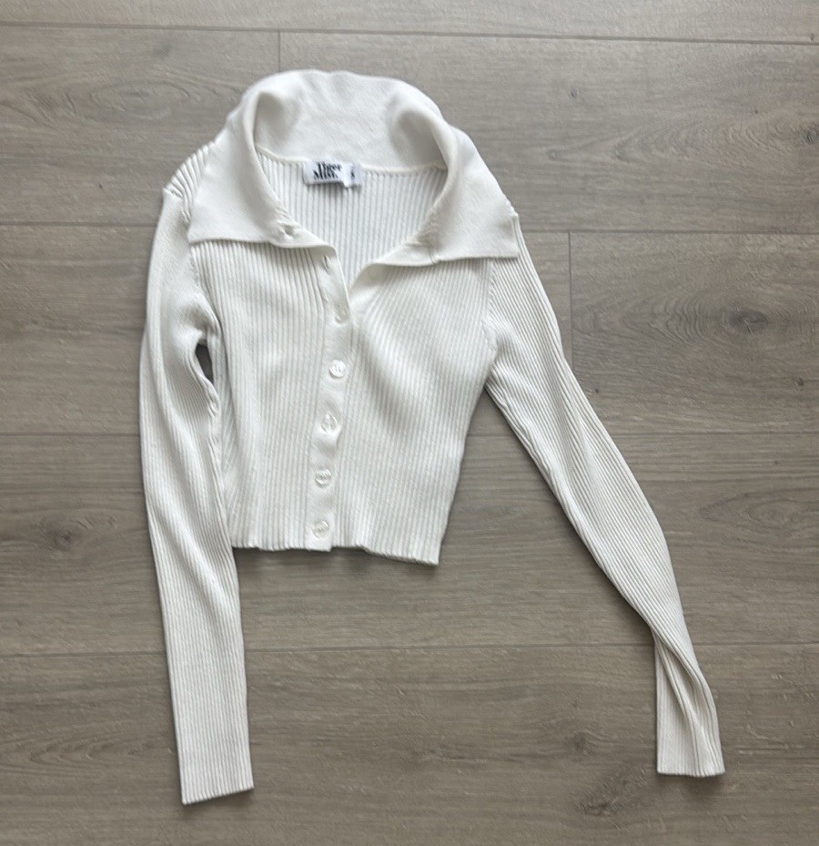 Tiger mist White button-down lightweight sweater - image 4