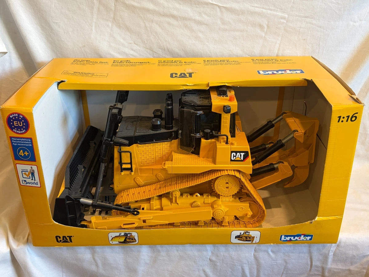Yellow Diecast Construction Equipment 1970 Vehicle Year for sale
