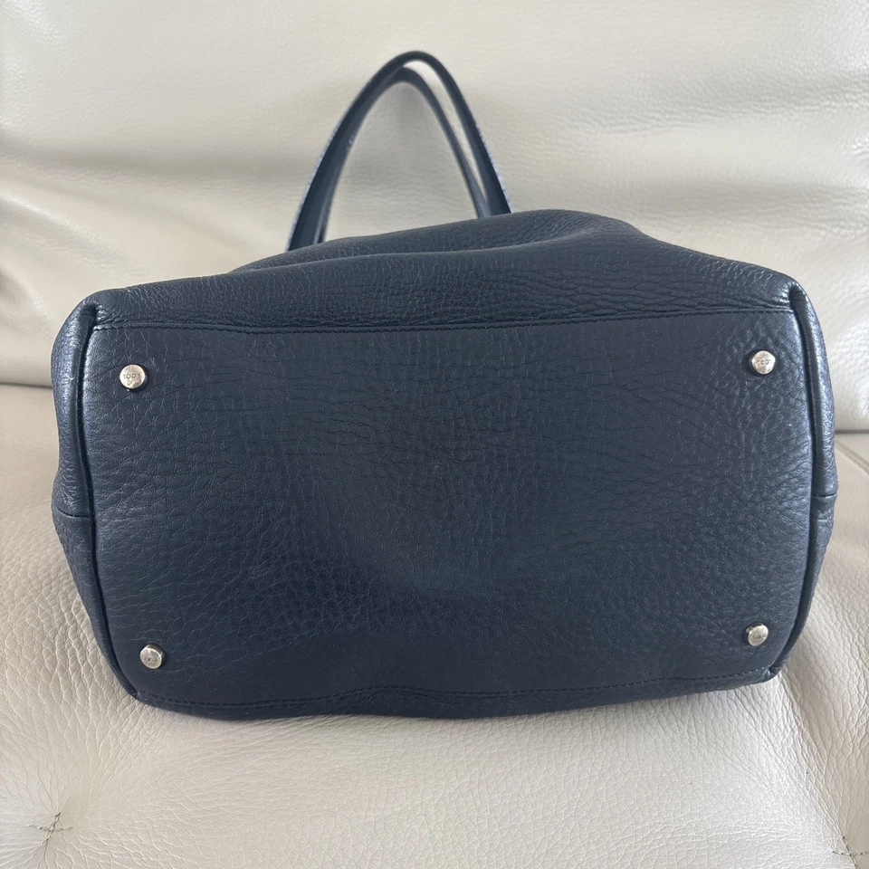 正品 TOD'S 女式经典中号海军蓝皮革花朵包  — 第 3/4 张图片