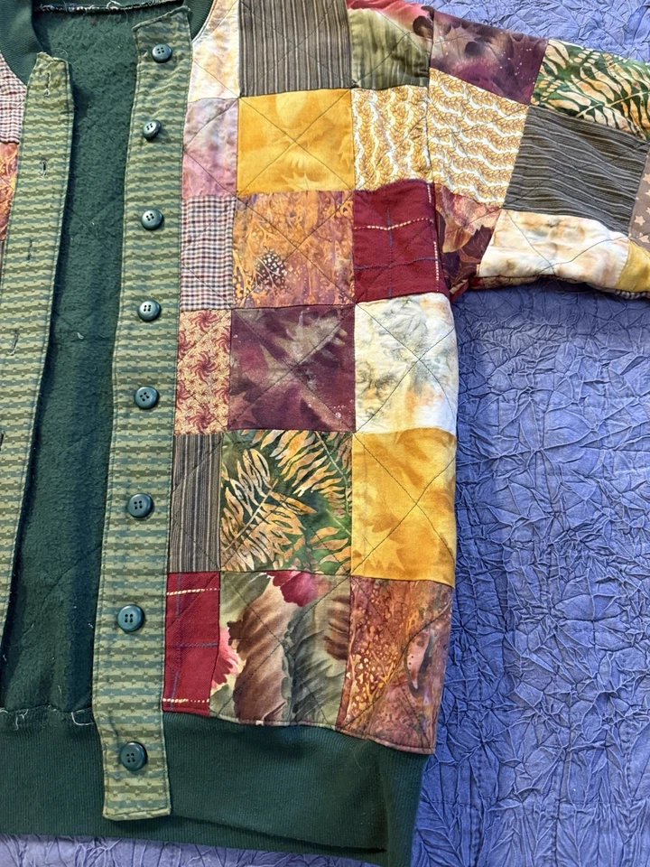 Chaqueta de Colección Hecha a Mano Acolchada Retazos Forrada de Vellón Boho Otoño Abuela-Core XL USADA EN EXCELENTE ESTADO Foto 3 de 4